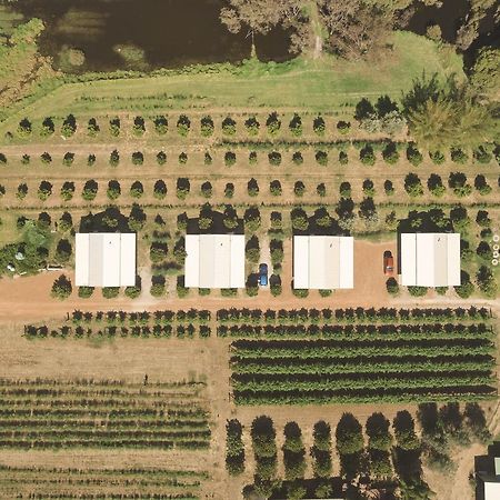 Swan Valley Sisters Henley Brook 외부 사진